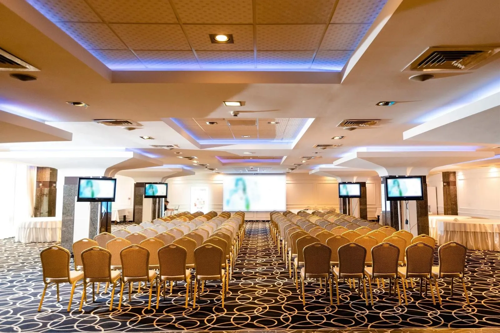 Business Hotel Conference Center - fotografie 3