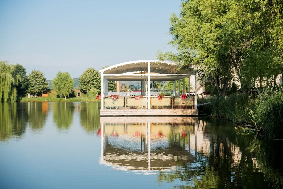 Camelot Resort, HUSASĂU DE CRIȘ - 2 Camelot Resort, HUSASĂU DE CRIȘ - 2