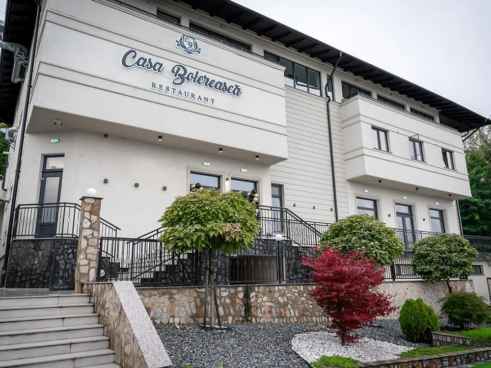 Casa Boierească Suceava — aranjament mese nuntă, Suceava (foto 2)