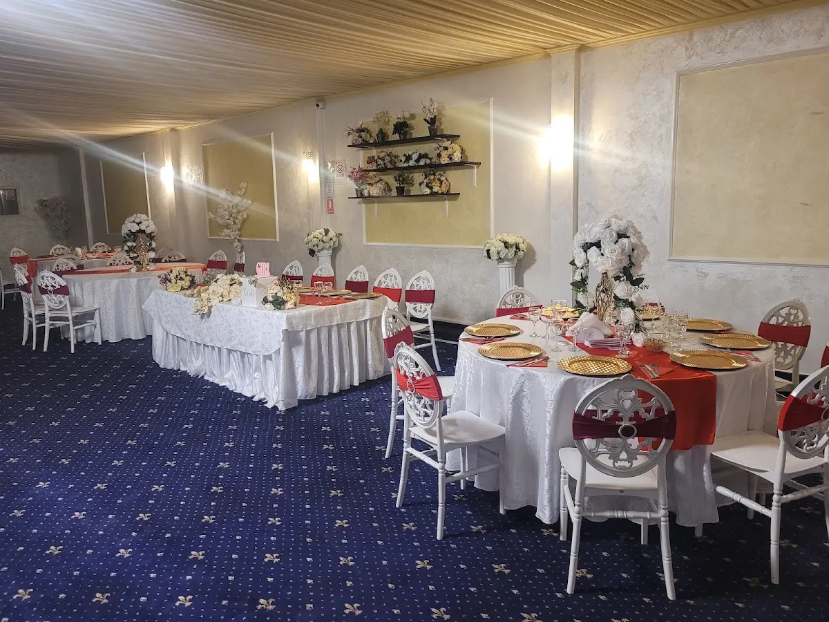 Catering Pomeni Nunti Botezuri Casa Ianis - 5 Catering Pomeni Nunti Botezuri Casa Ianis - 5