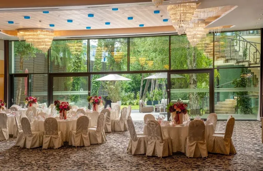Crowne Plaza Bucharest - fotografie 2