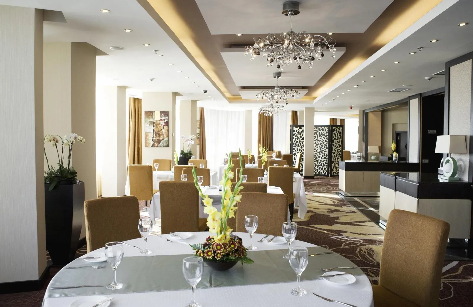 DoubleTree by Hilton Bucharest Unirii Square - fotografie 3