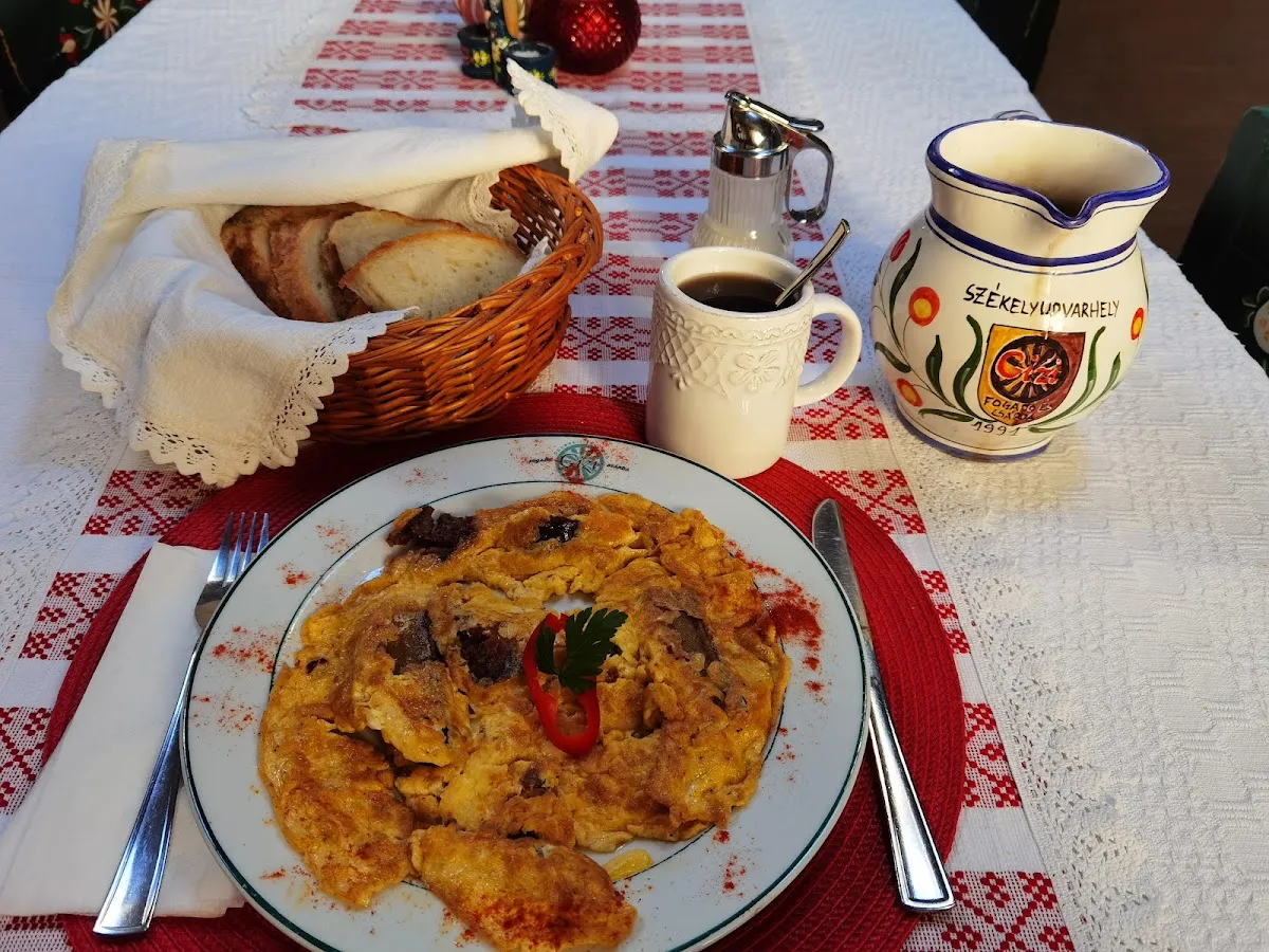 Gizi Csárda - 2 Gizi Csárda - 2