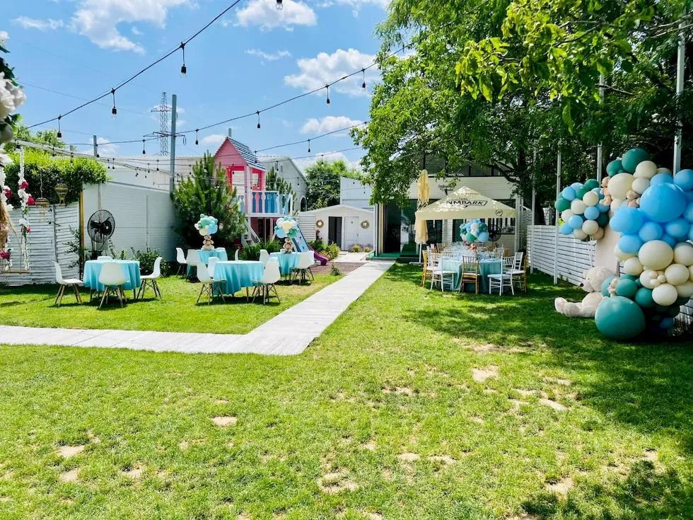 Gradina de vara a Conacului din Livada - fotografie 3