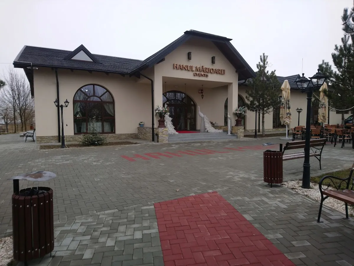 HANUL MARIOAREI - Restaurant Nunti, Botez, Evenimente Roman. Salon Evenimente, Meniu Nunta, Botez Roman judetul Neamt - 4 HANUL MARIOAREI - Restaurant Nunti, Botez, Evenimente Roman. Salon Evenimente, Meniu Nunta, Botez Roman judetul Neamt - 4