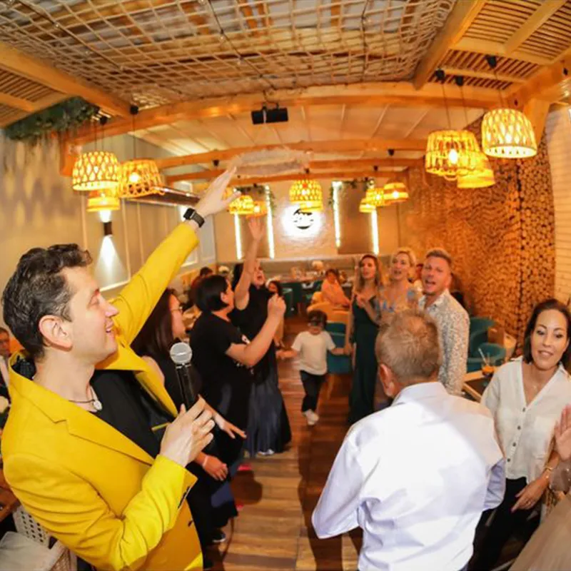 Le Boutique Food Concept Store — intrarea principală, Bucuresti (foto 6)