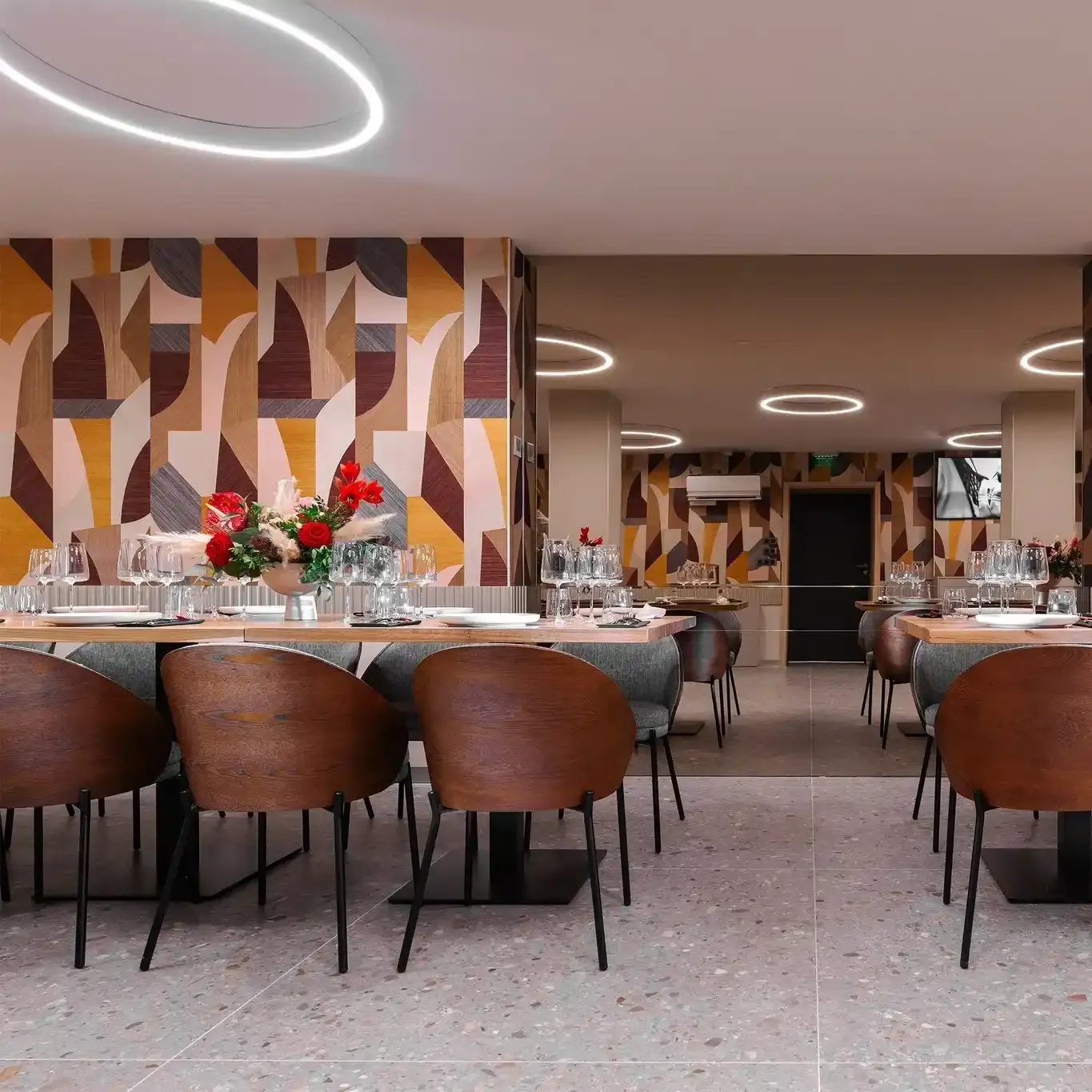 Nepo Restaurant - fotografie 3