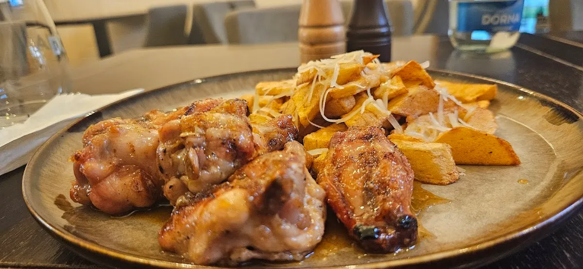 NOA Restaurant & Lounge - 4 NOA Restaurant & Lounge - 4