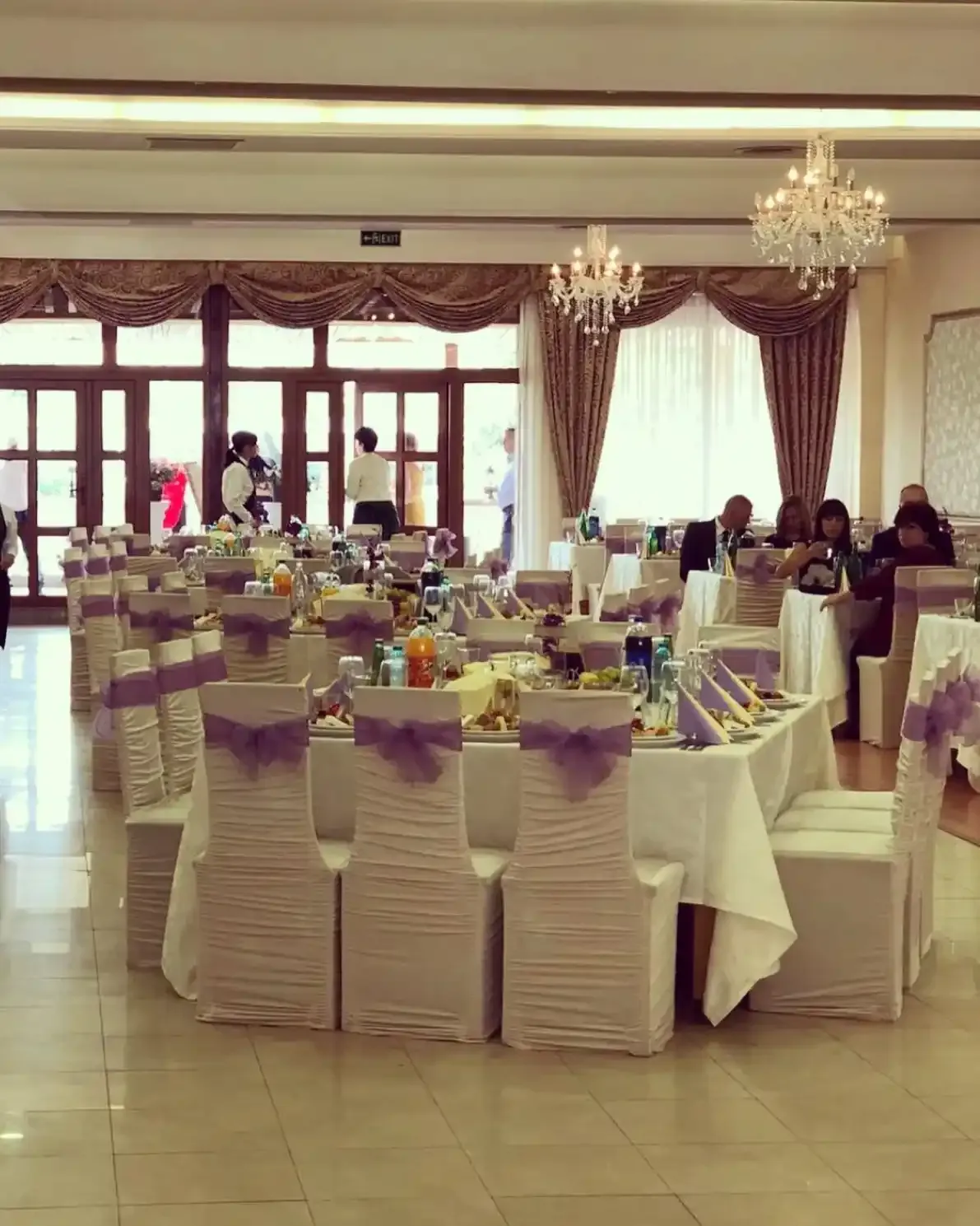 Restaurant Bon Mariage — ringul de dans, Alba (foto 4)