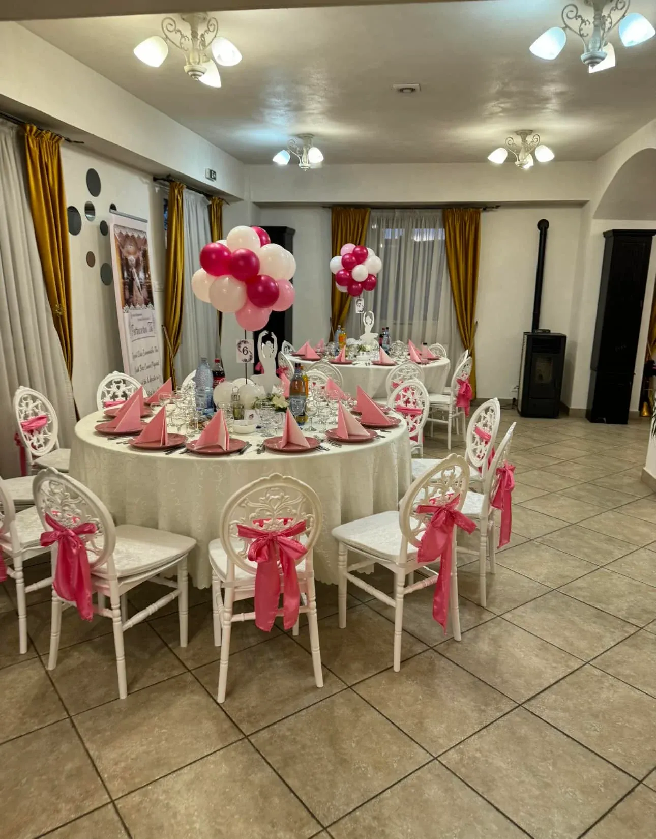 Restaurant Casablanca — ringul de dans, Neamt (foto 4)