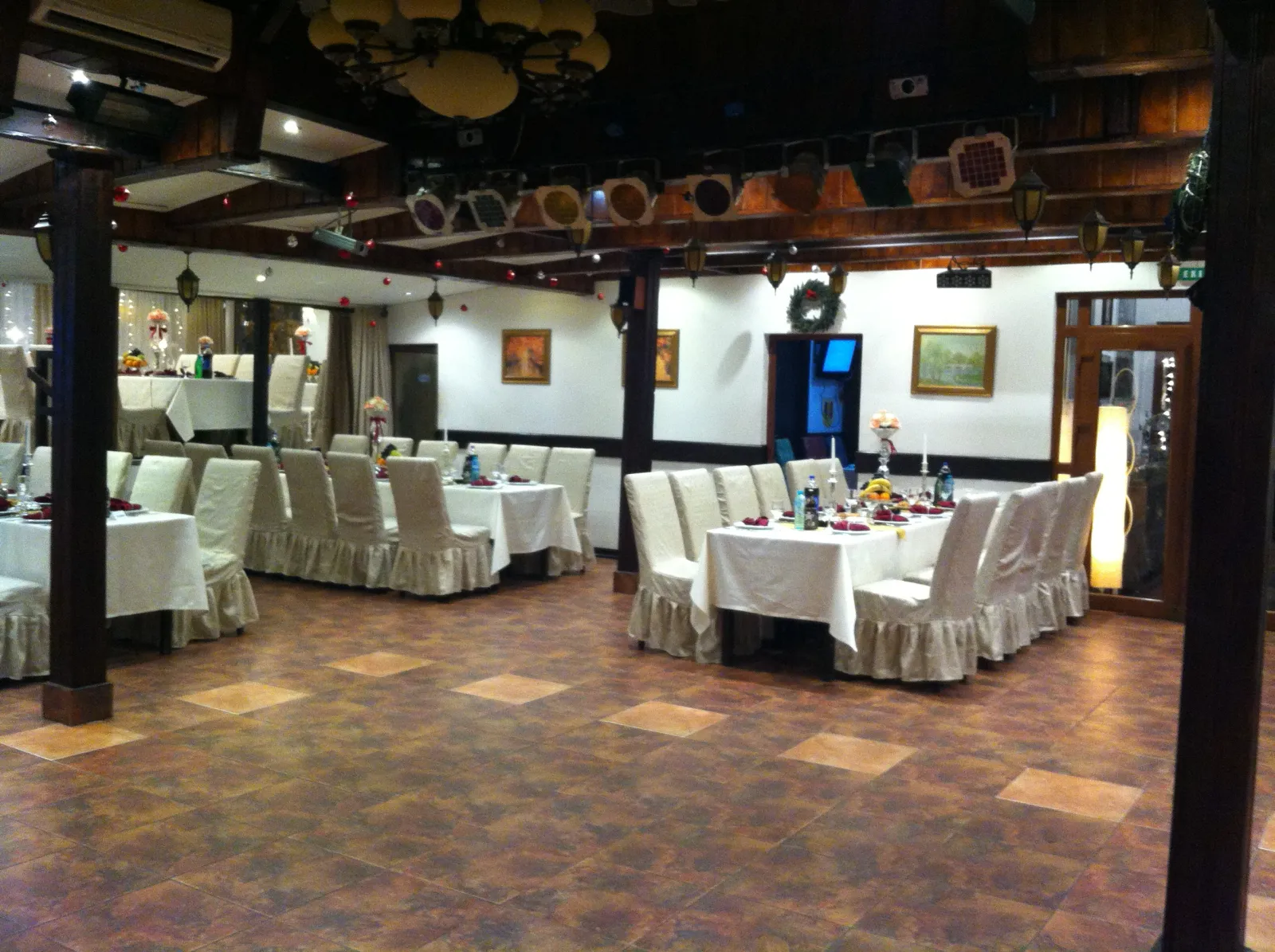 Restaurant Dines - fotografie 3