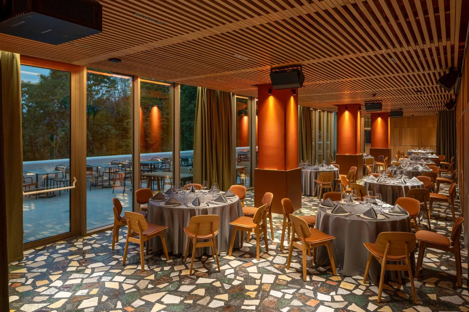 Restaurant Panoramic - fotografie 5