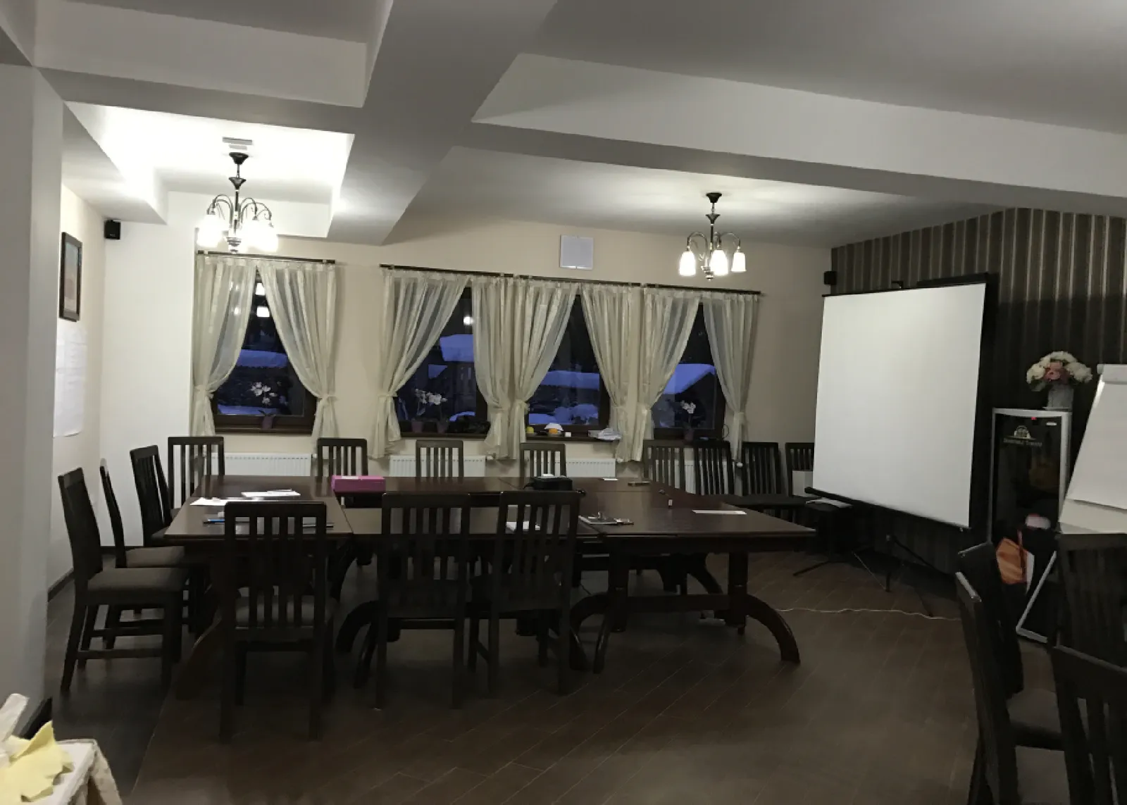 Royal Events — ringul de dans, Brasov (foto 4)