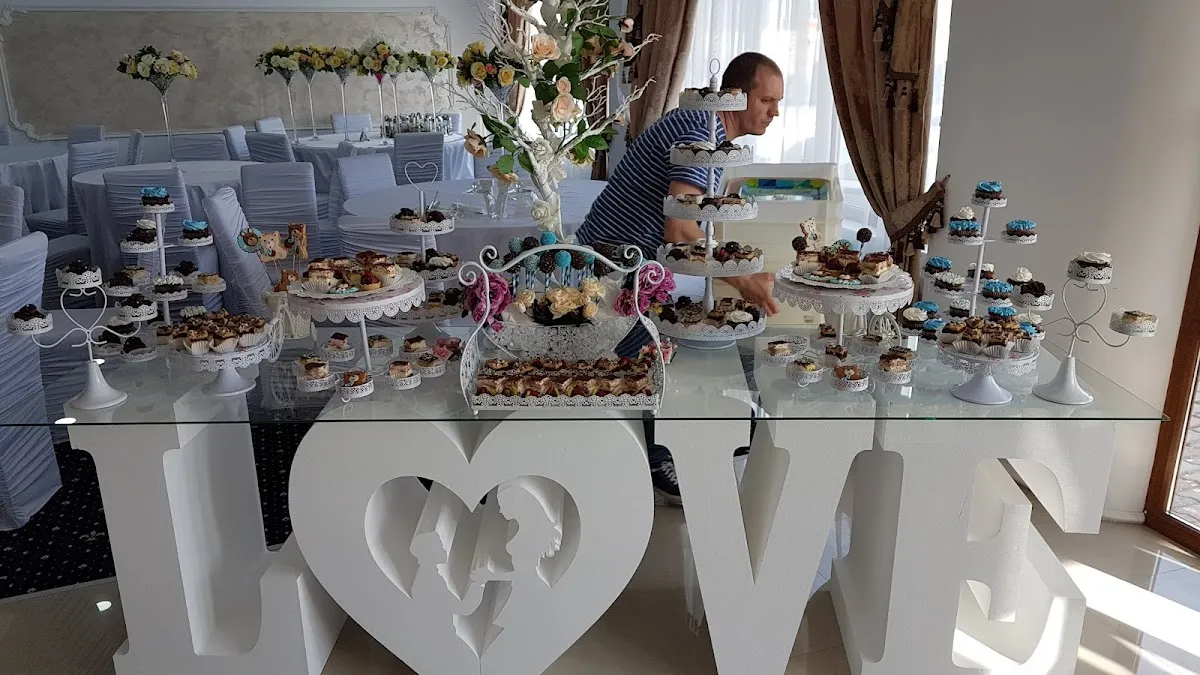 Salon "Royal Events" Fetesti - fotografie 6