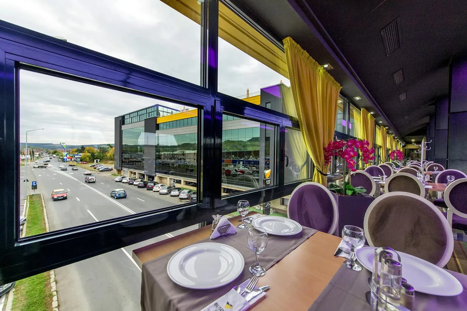 The Bridge Grill - fotografie 2
