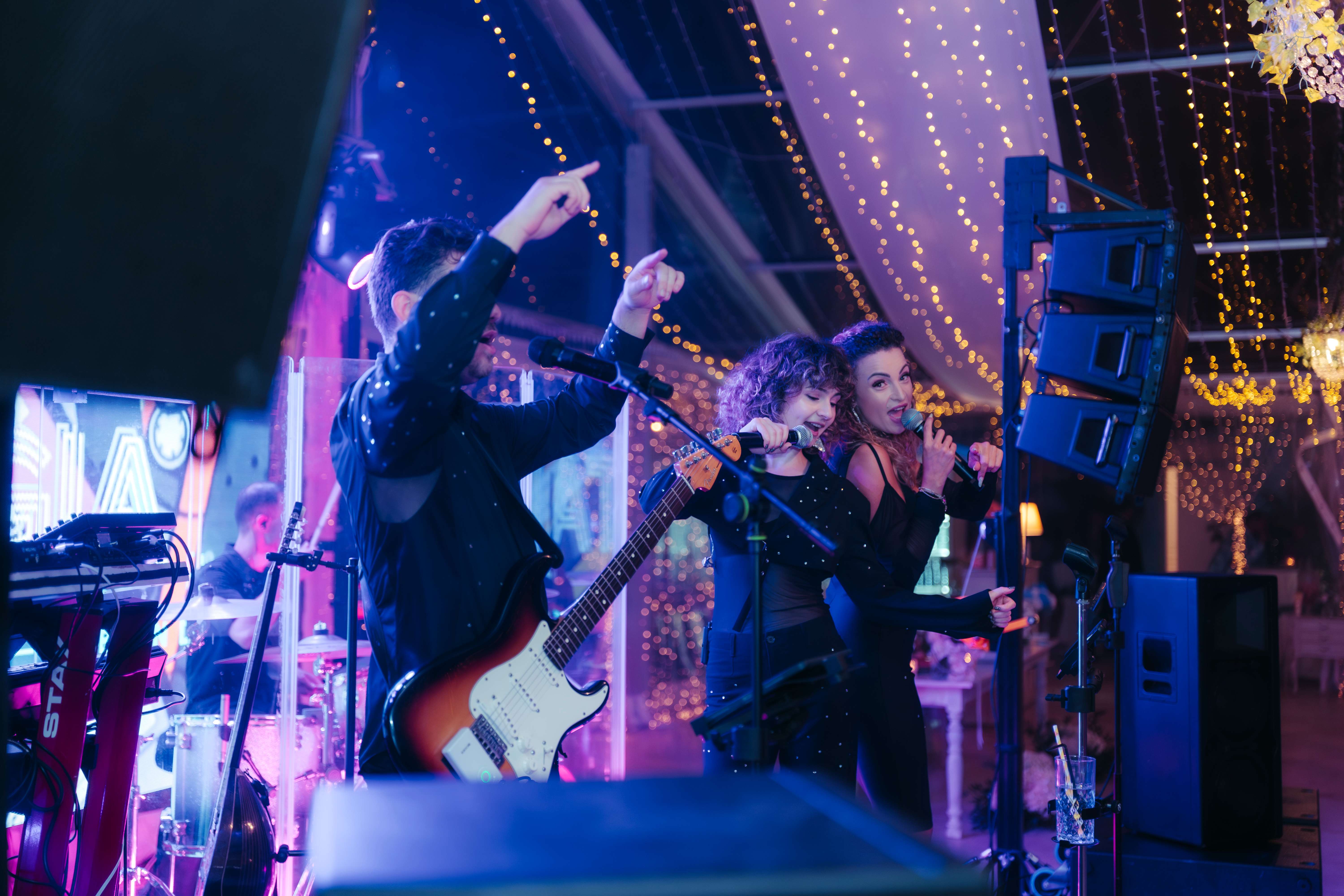 Kony Band – Trupă live premium pentru nunți și evenimente - fotografie 6