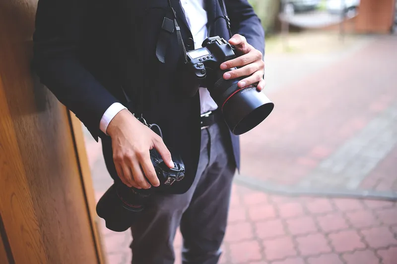 Cum Să Alegi Fotograf pentru Nuntă sau Botez fără Stres