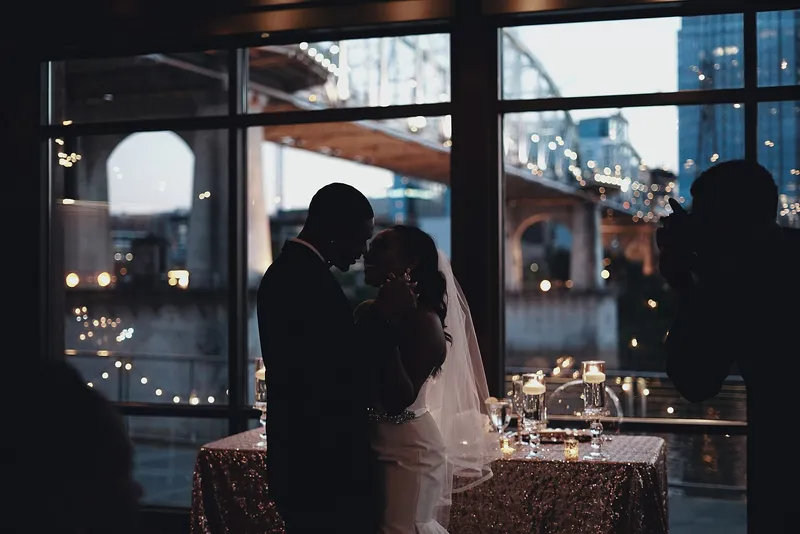 Cum Să Îți Faci Nunta să Arate ca un Film Romantic