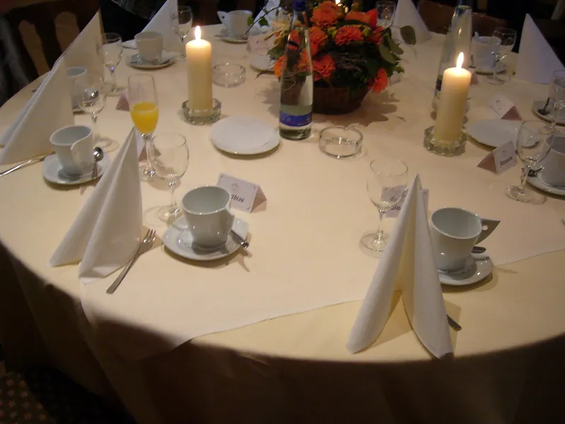 Sfaturi pentru Decoruri de Nuntă care Îți Vor Uimi Invitații