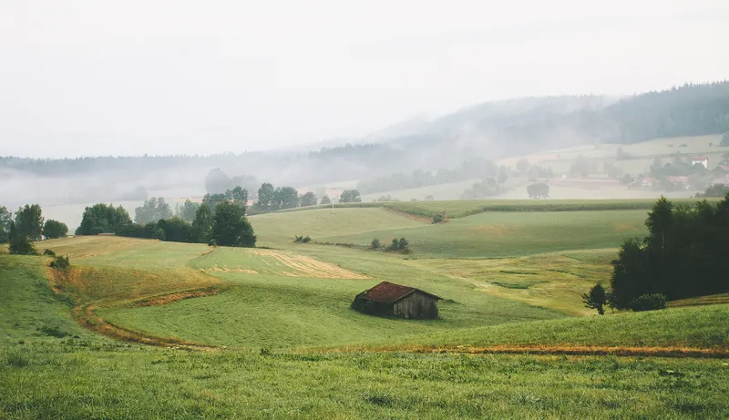 Top 10 Locuri de Fotografiat în România pentru Nunta Ta