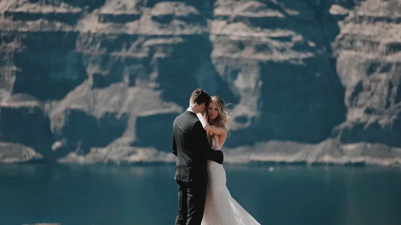 Top 10 Locuri Magice pentru Fotografii de Nuntă