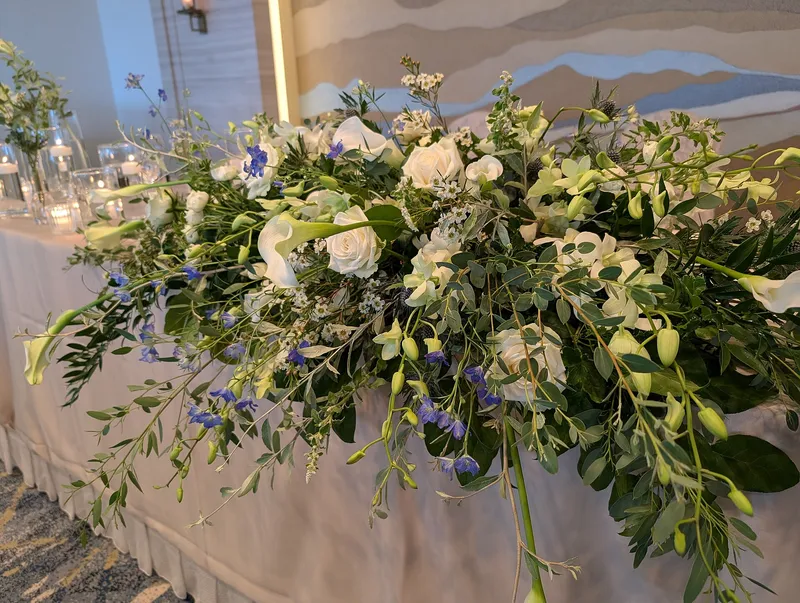 Top 10 Trenduri în Decoruri Florale de Nuntă